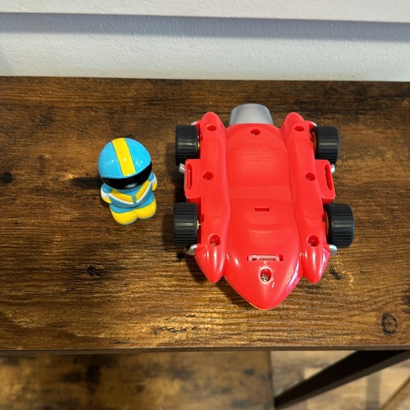 Ryan's World Race Car for 3 “ Figure Pull Back Action Bonkers Toy with Blue Ryan - Picture 4 of 7